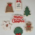 Biscotti decorati in fondente